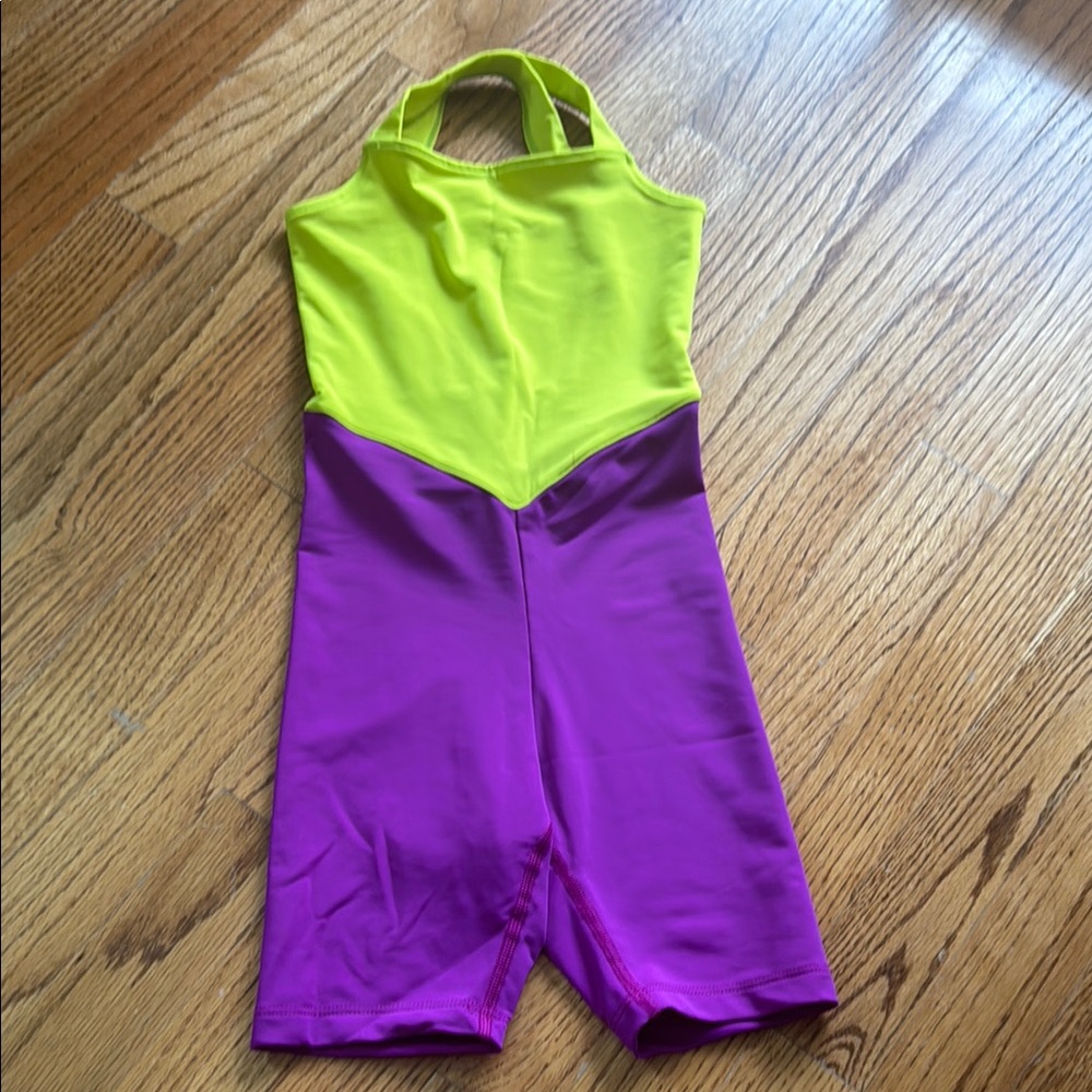 Child’s leotard. Tiger Friday.  Child medium.  Great condition 

1C
